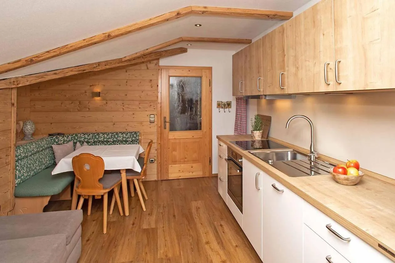Apartmán Gaestehaus Haller Krün